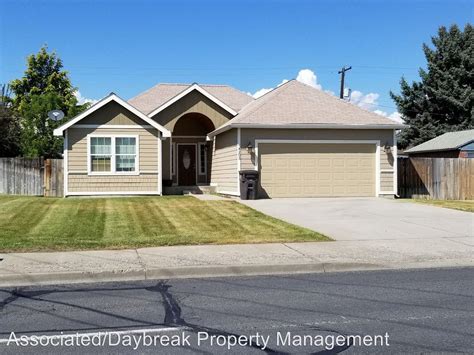Page 1 3 55 for rent by owner. . For rent yakima wa